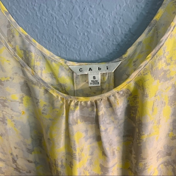 Cabi Whisper Button Back Silk Yellow Gray Tank Top - Picture 2 of 6